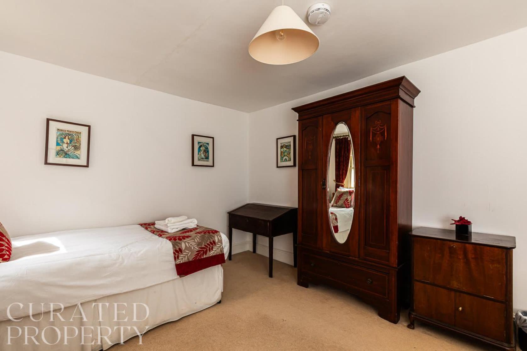The Admirals House - & Free Parking Holiday home