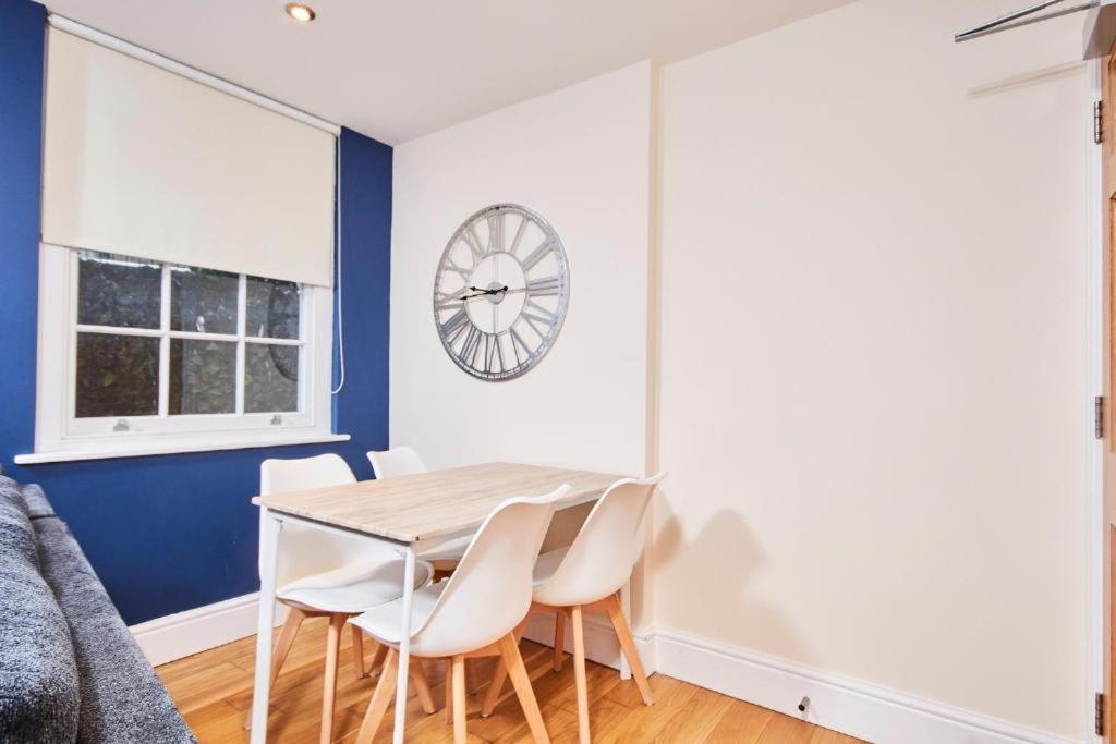 Apartment The Beautiful Gem Of - Sleeps 16 Bath