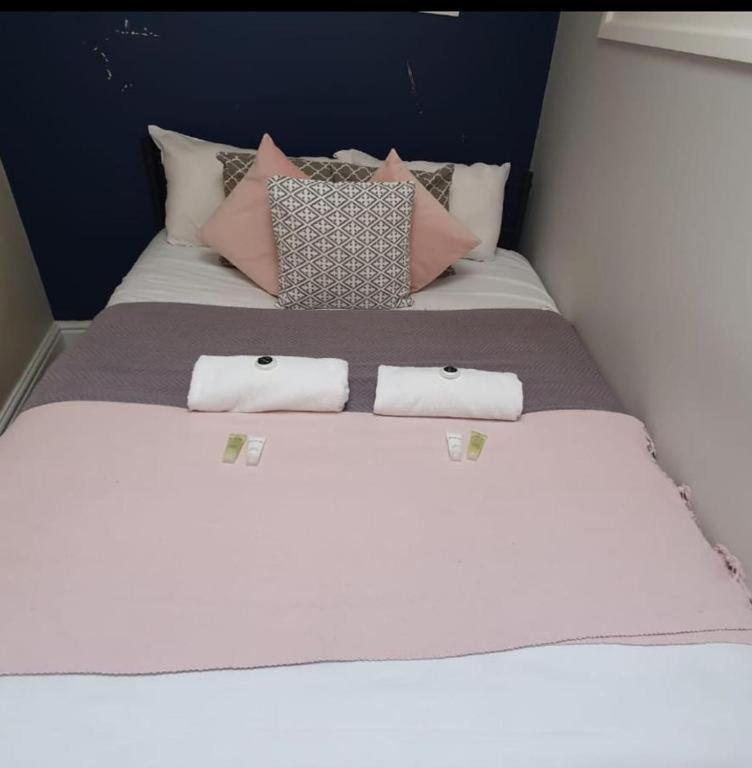 The Beautiful Gem Of - Sleeps 16 Apartment Bath