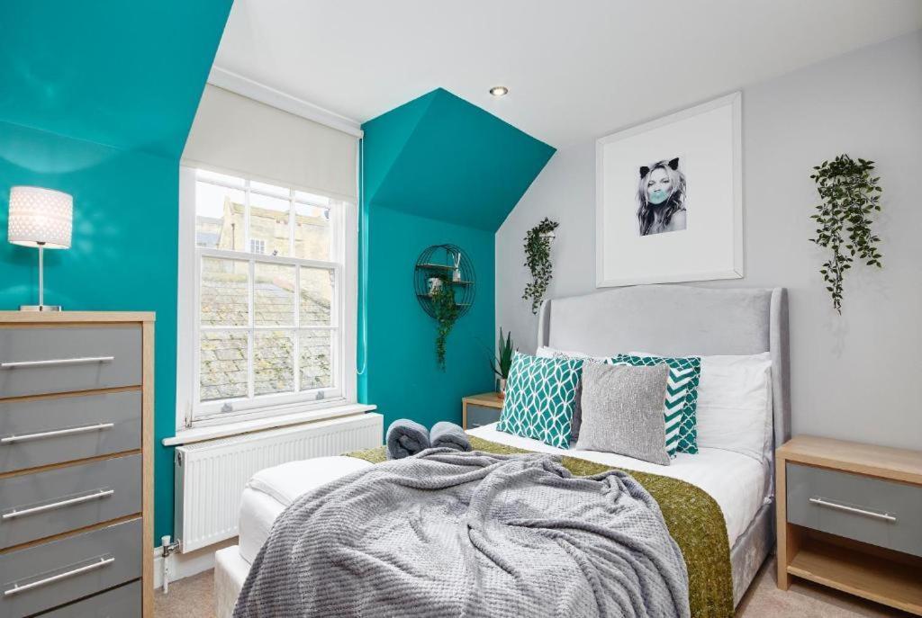 The Beautiful Gem Of - Sleeps 16 Apartment