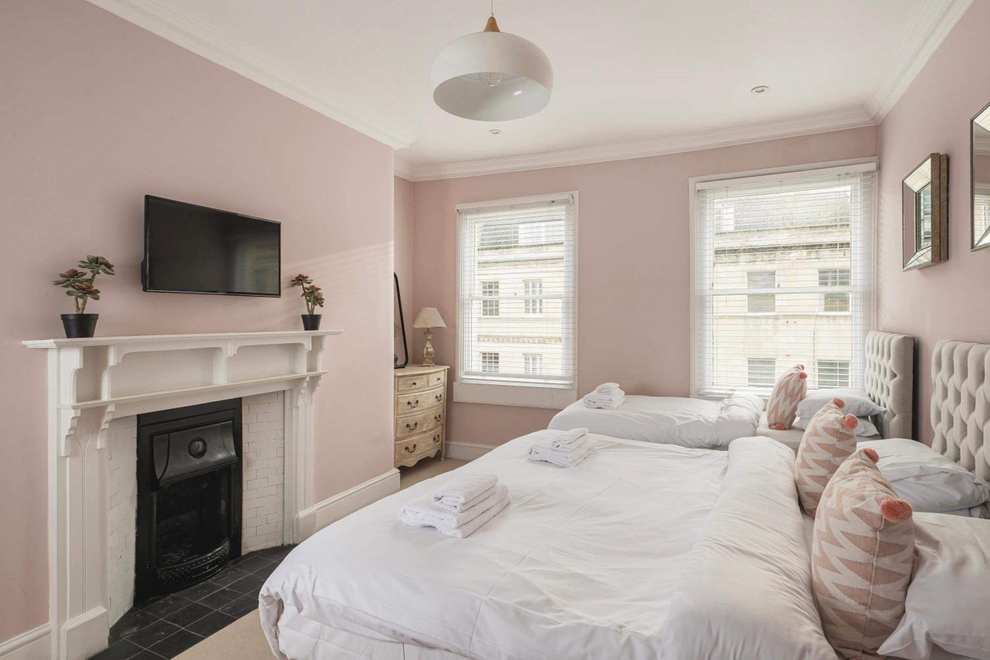 Argyle - Stunning 5 Bed Luxury - Pulteney Bridge, Apartment *