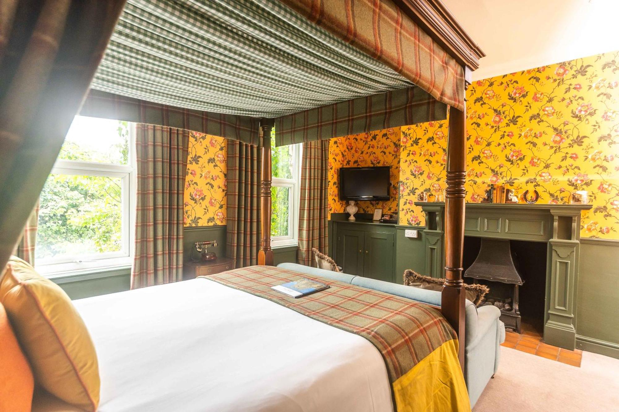 Oldfields House Bed & Breakfast 4*