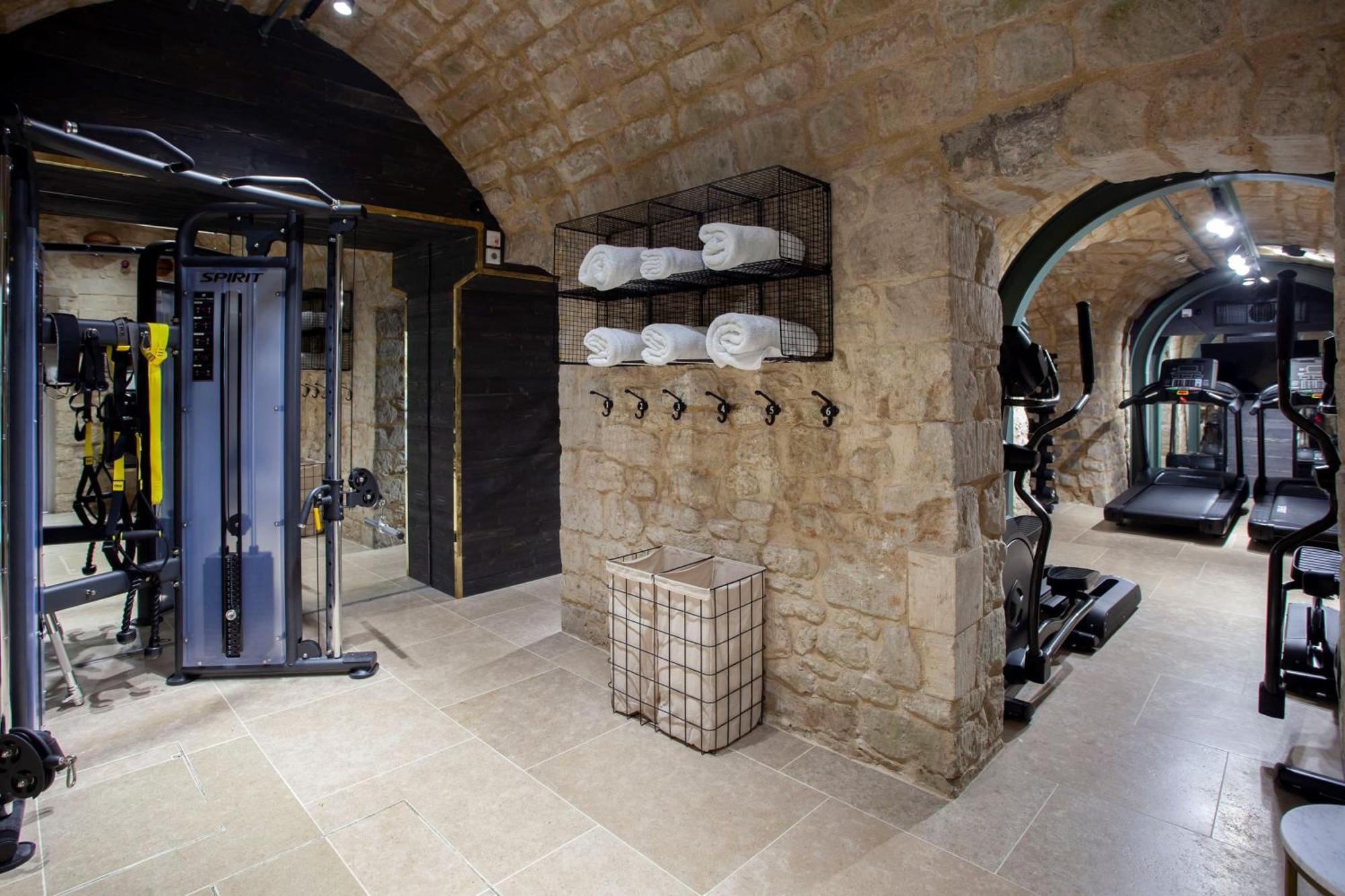 Indigo - By Ihg Bath
