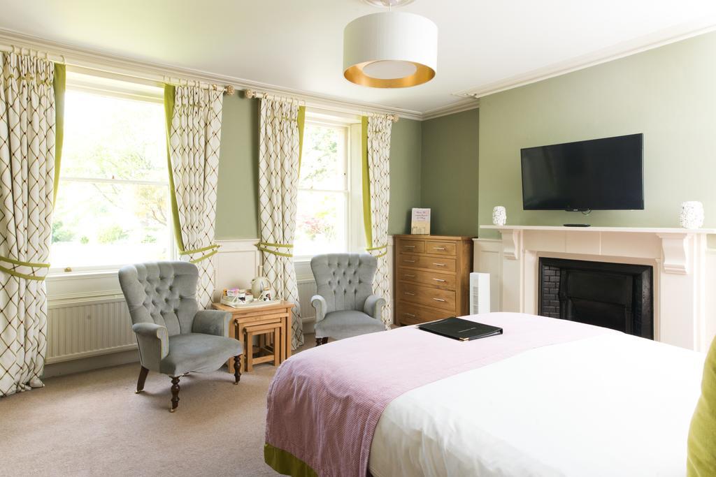 Guest house The Ayrlington Bath