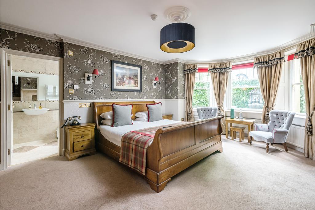 Guest house The Ayrlington Bath