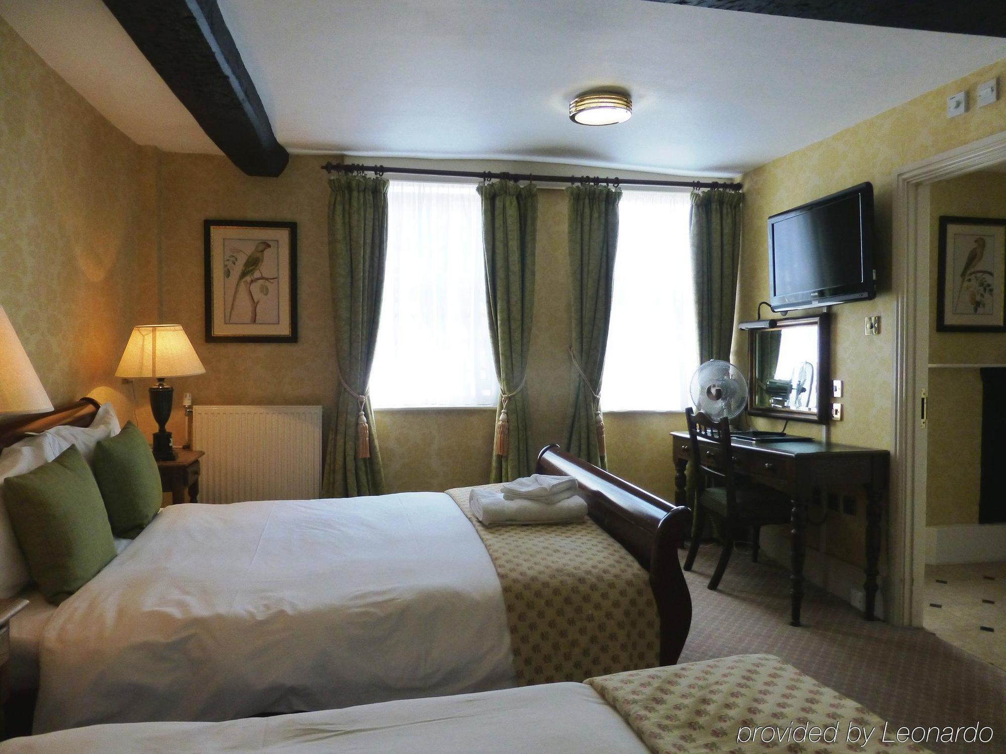 The Bear 4* Bath