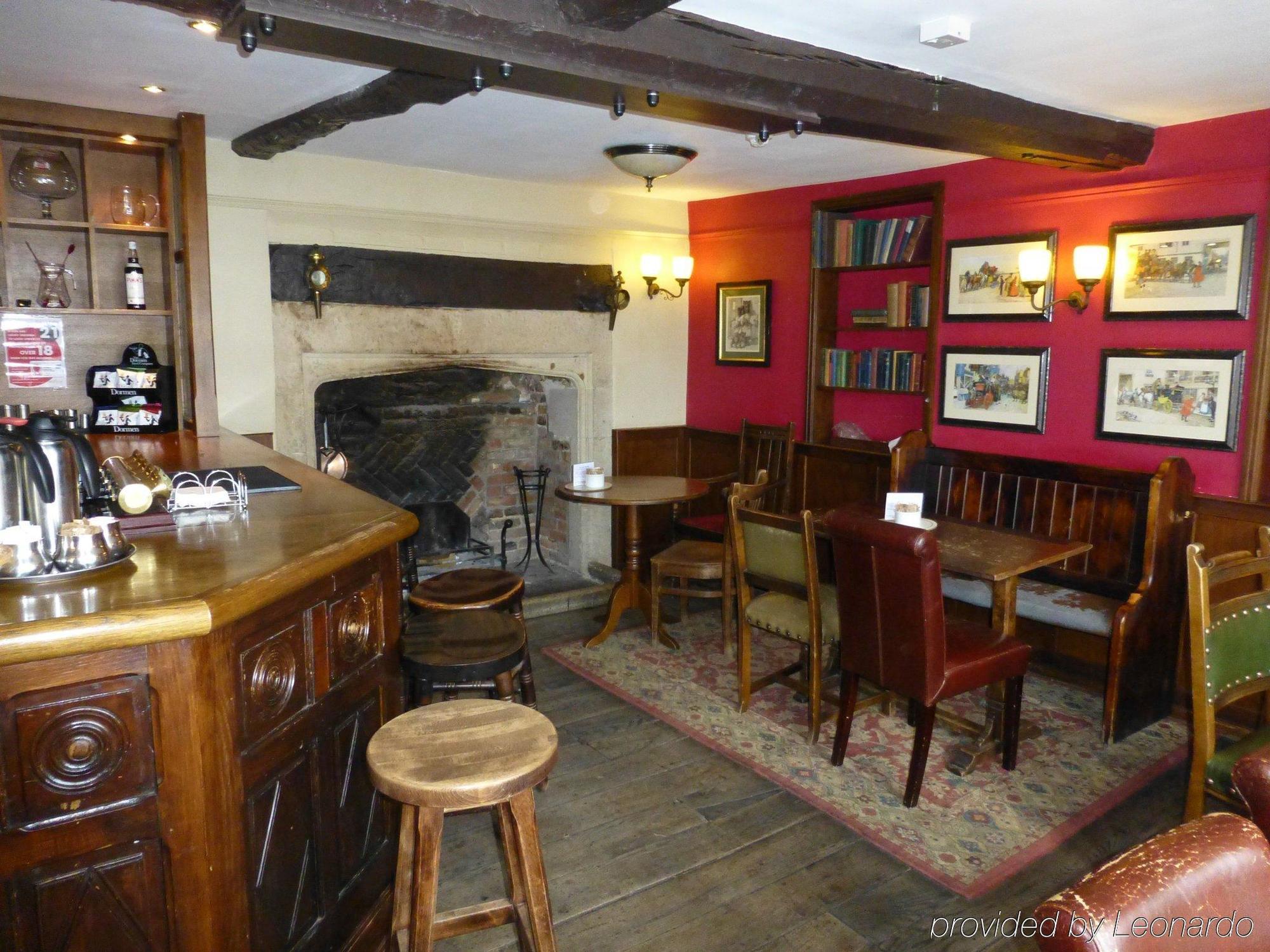 Inn The Bear 4*