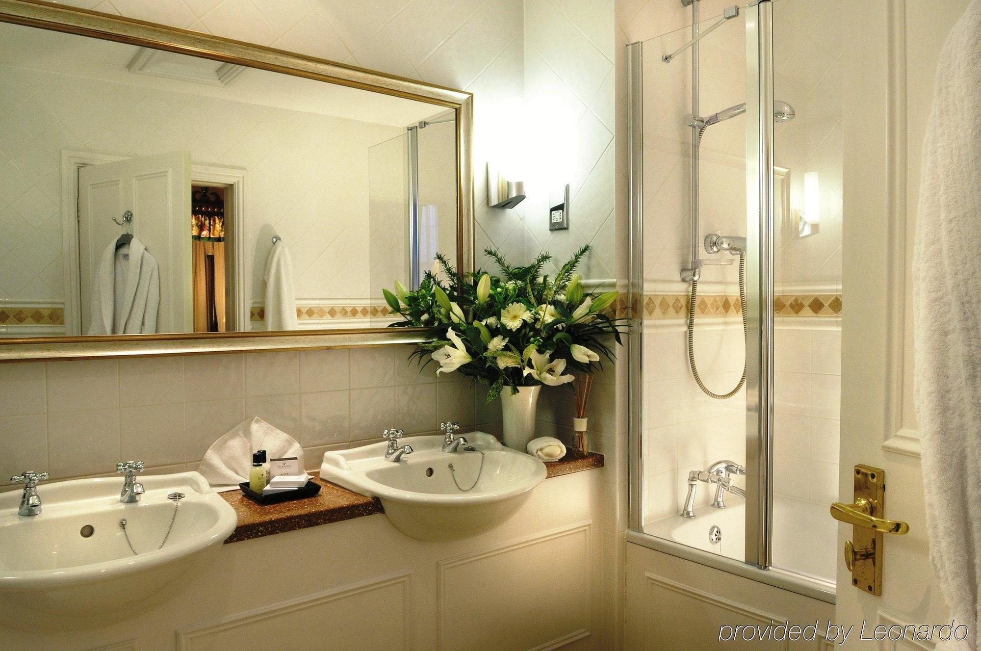 Inn The Bear Bath