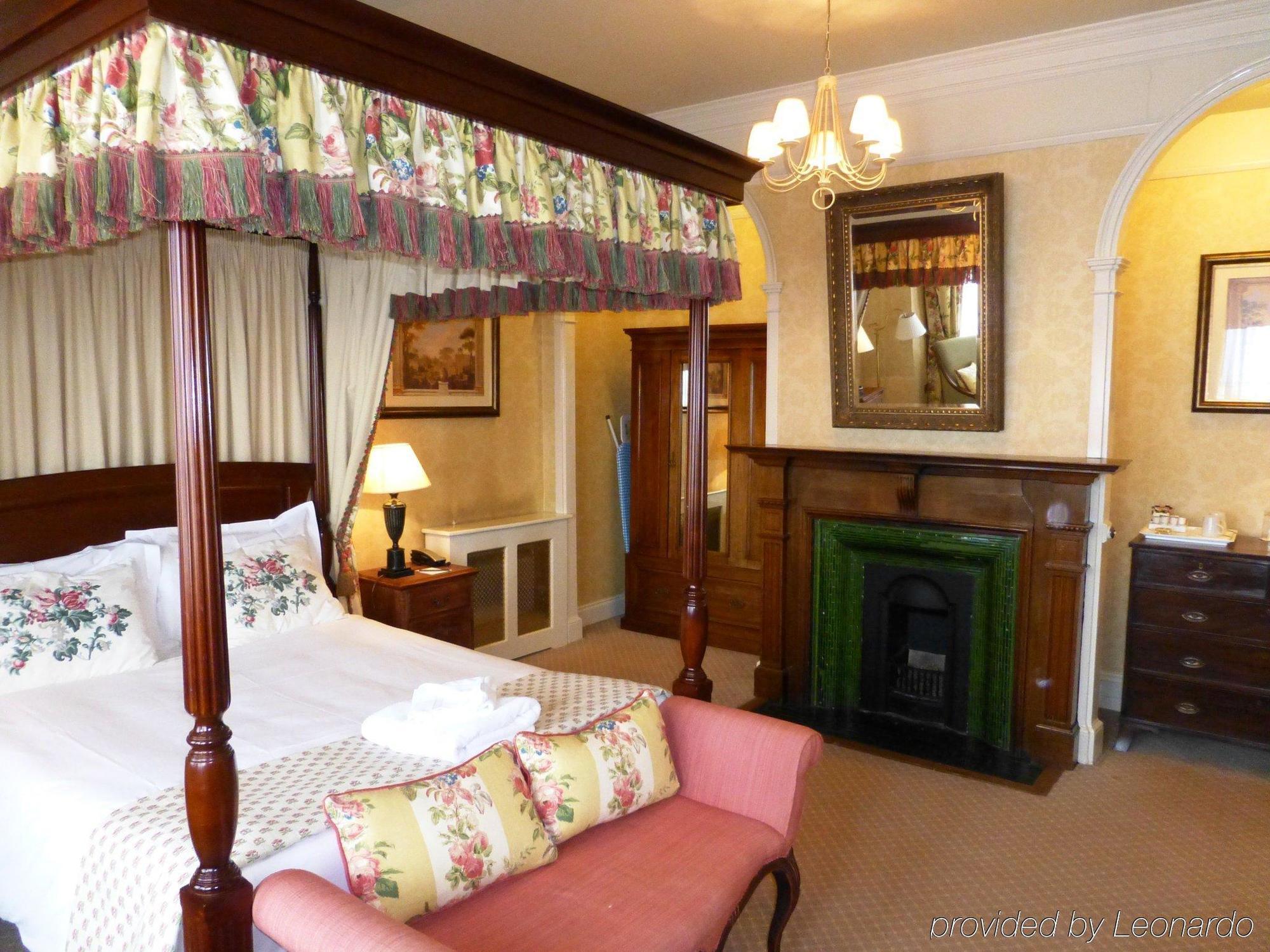 Inn The Bear