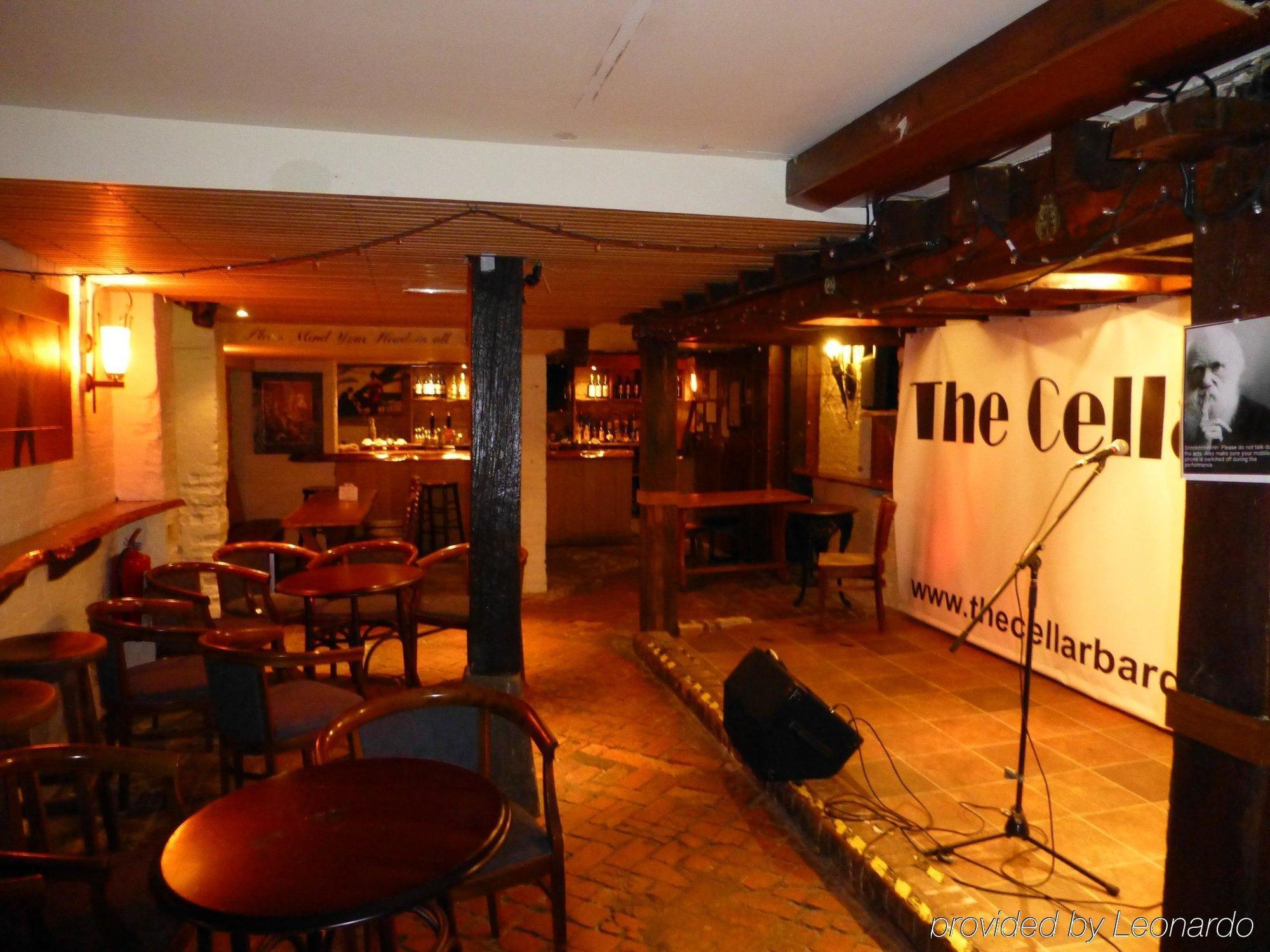 The Bear 4* Bath