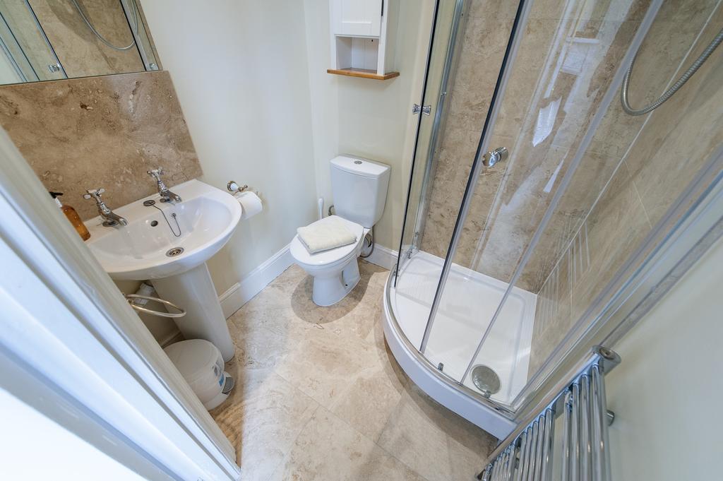 Number 17 * Bath