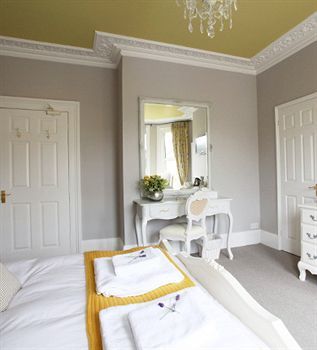 Brindleys Guest house 4*