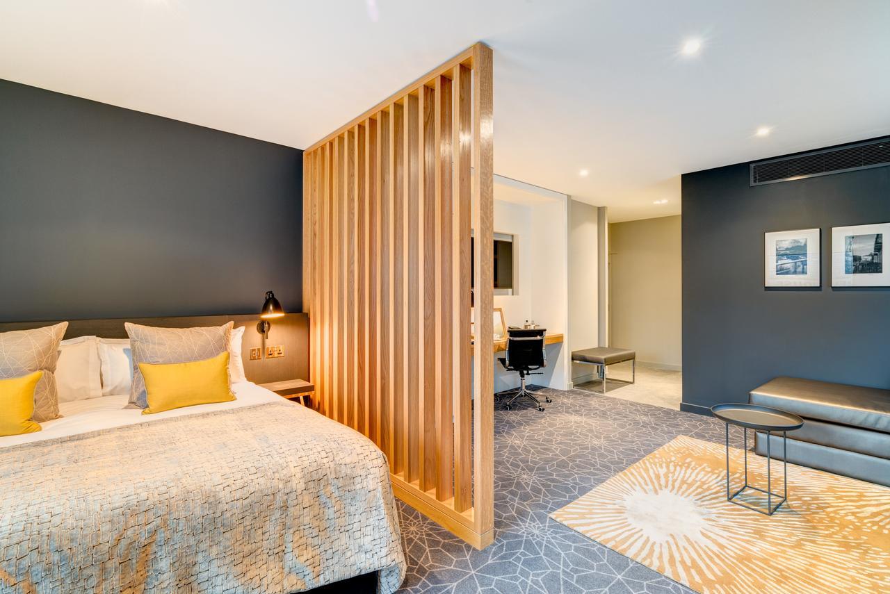 Apex Of Hotel Bath