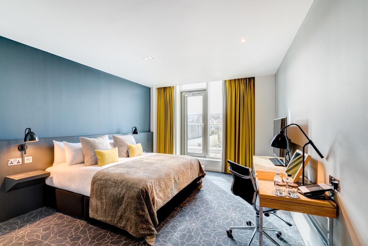 Apex Of Hotel Bath