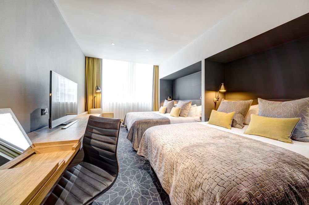 Hotel Apex Of 4*