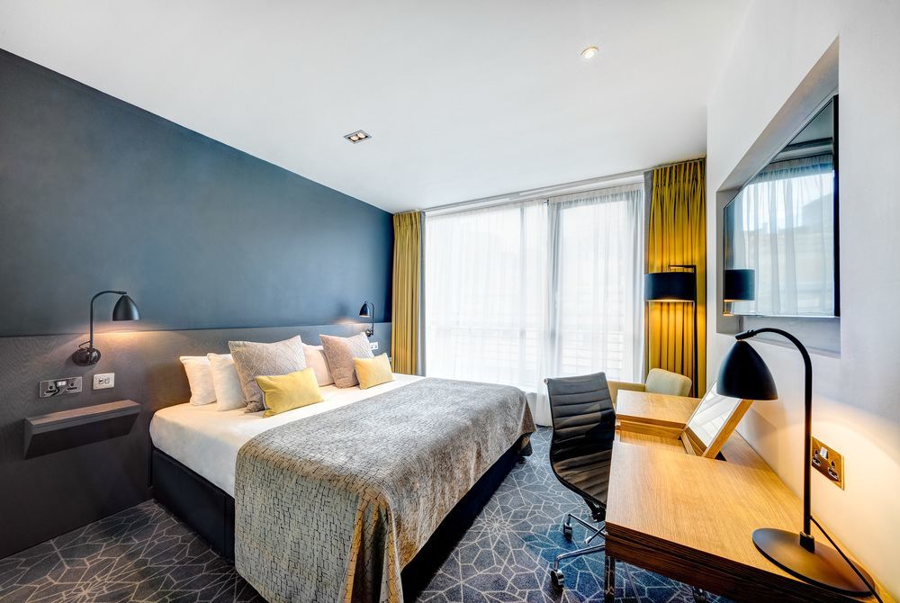 Hotel Apex Of 4*