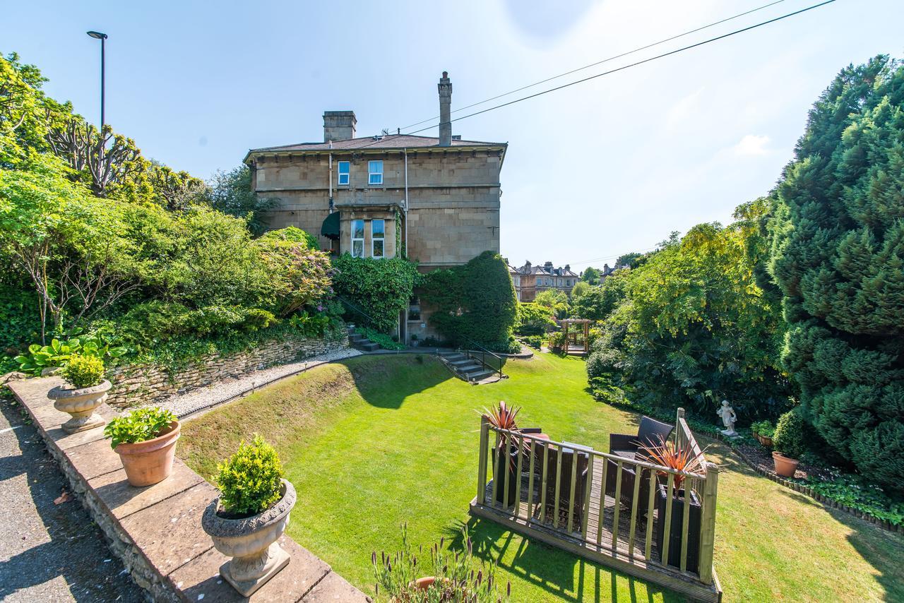 Oldfields House Bed & Breakfast 4*