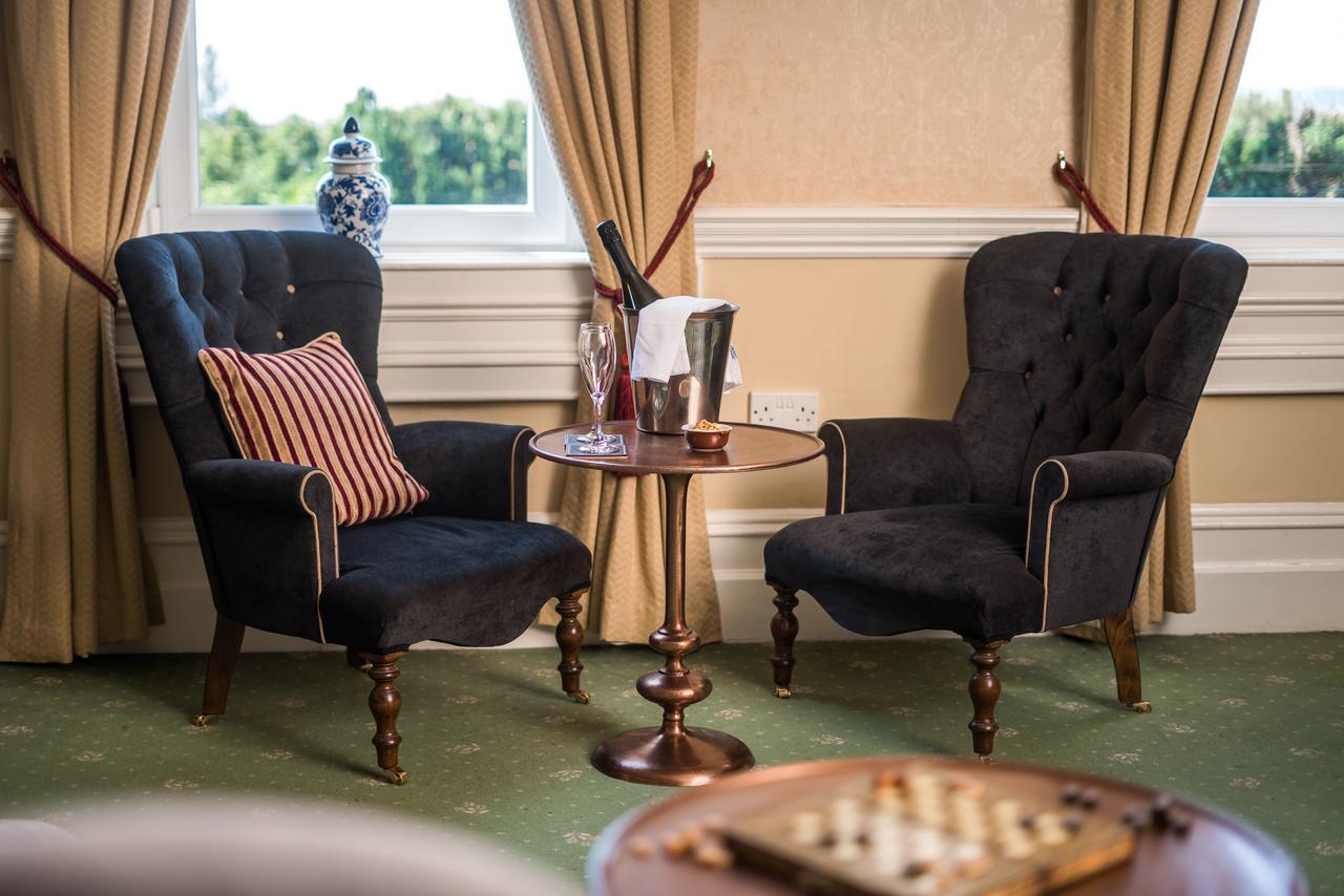 Oldfields House Bed & Breakfast 4*
