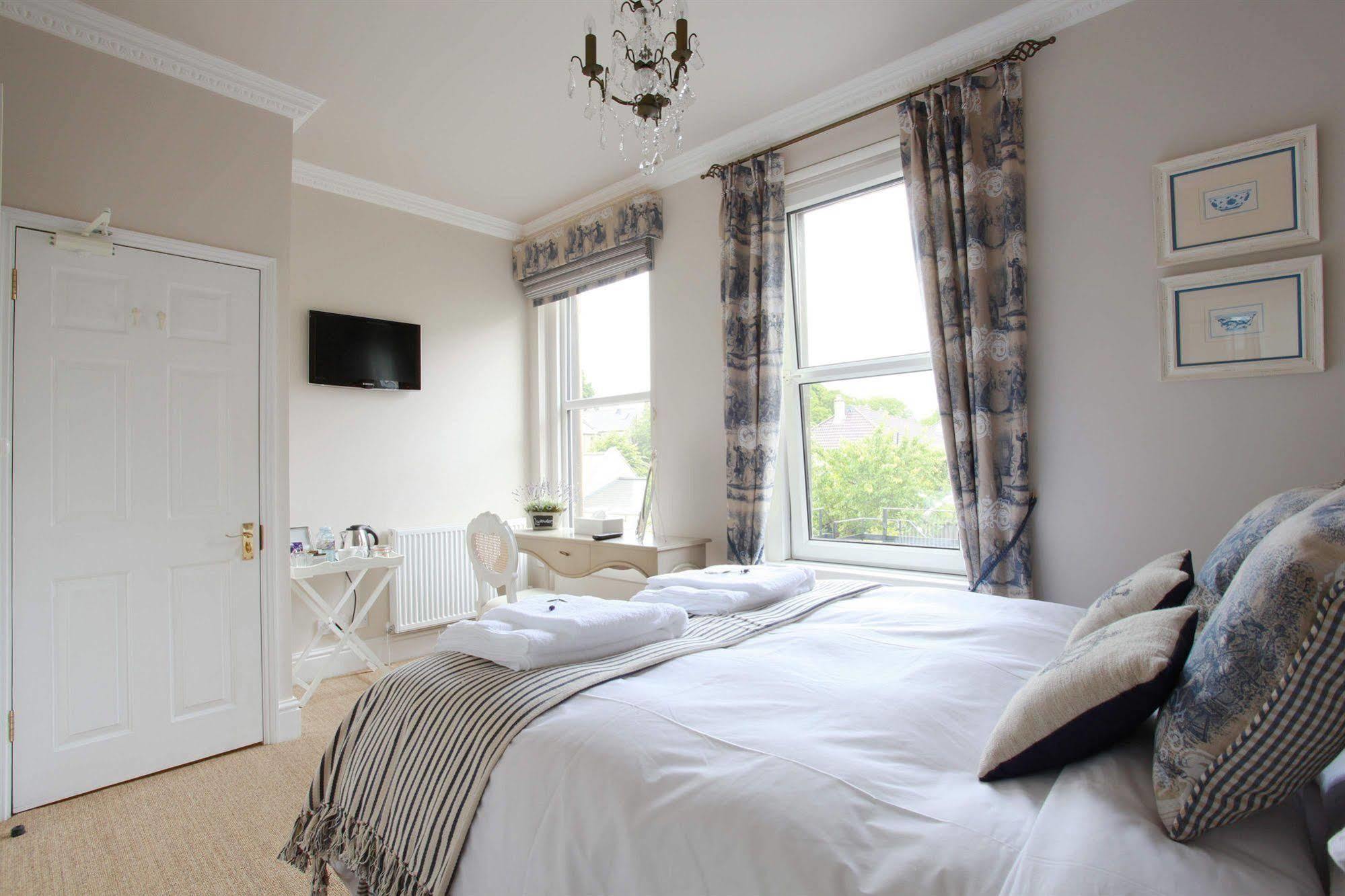 Guest house Brindleys 4*
