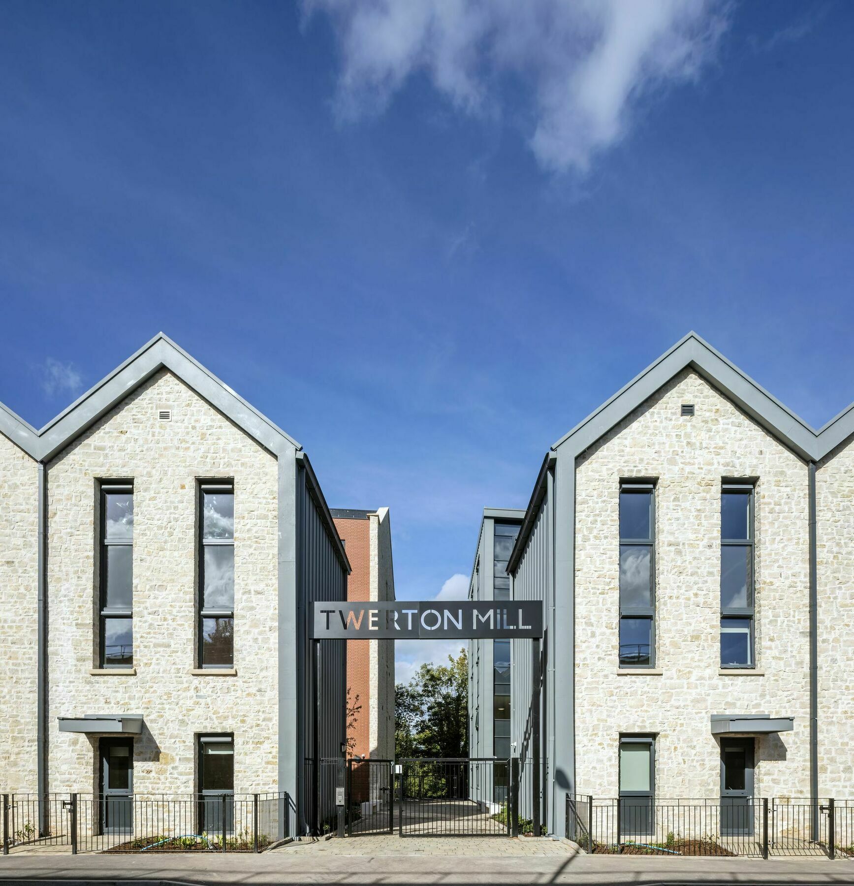 Pure Citystay Twerton Mill Aparthotel 2*