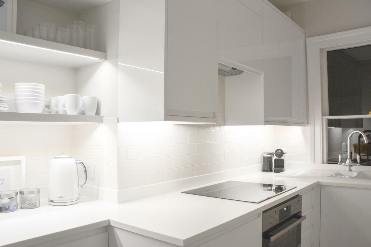 The Apartment, Holiday home *
