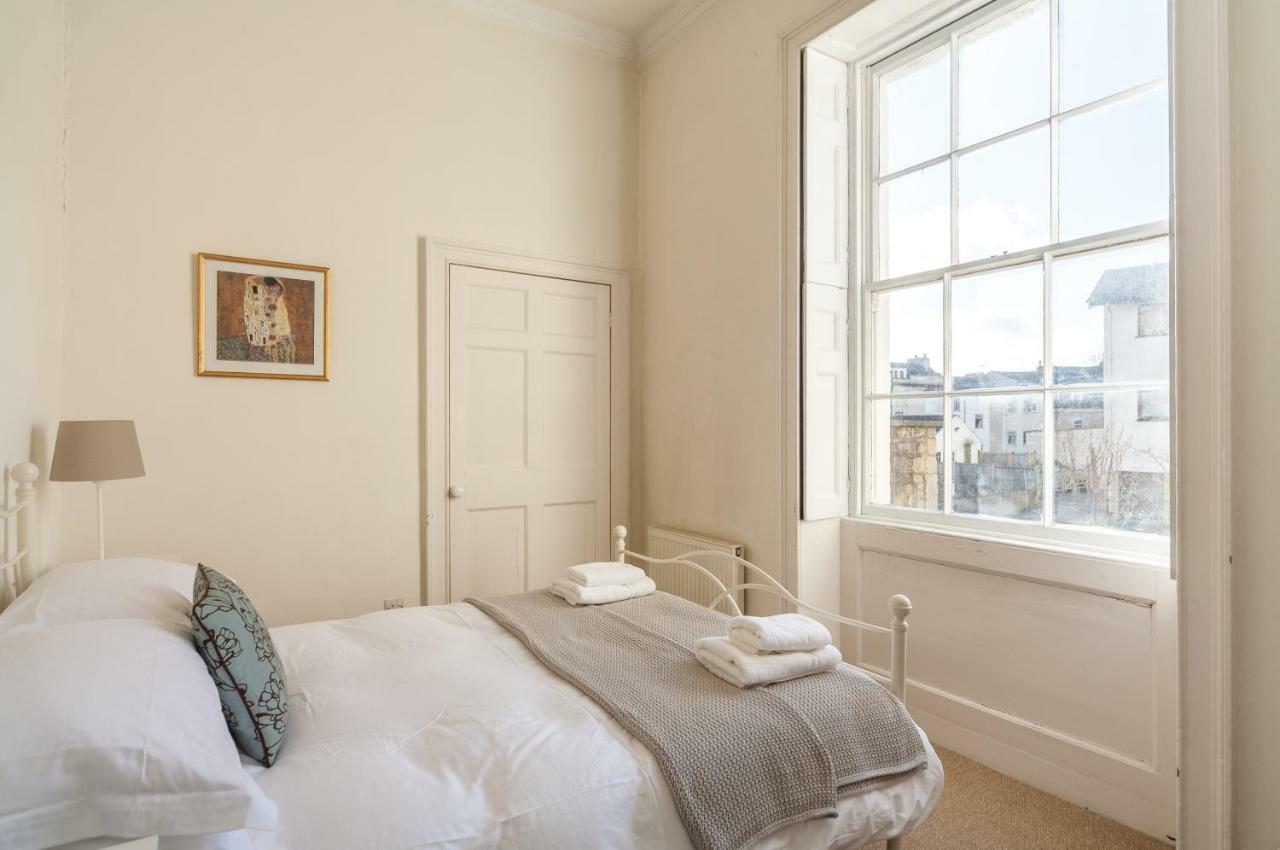 Apartment Camden Crescent *