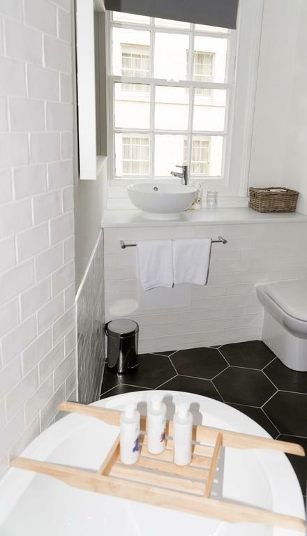 Inn The Black Fox Bath
