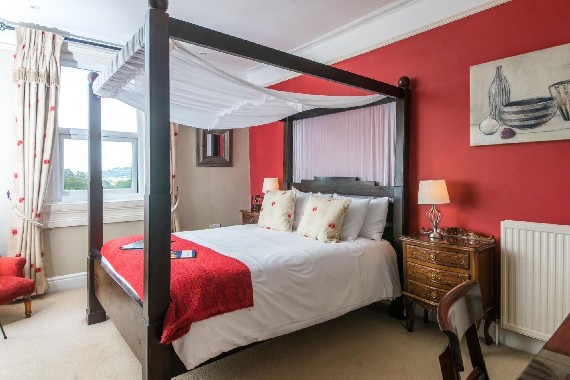 Oldfields House Bed & Breakfast 4*