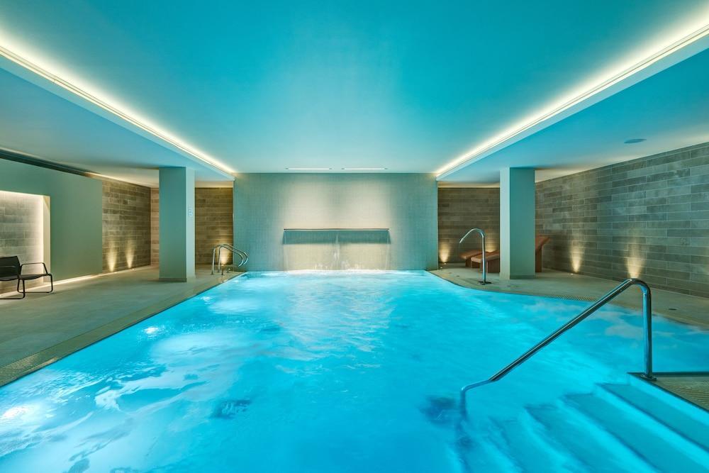 Hotel Apex Of 4*