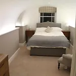 Bath Garden Apartment