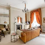 Beautiful Studio With Private Outside Terrace