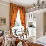 Beautiful Studio With Private Outside Terrace