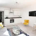2 Bed City Centre Apartment 1 Min From Bath Abbey