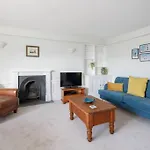 Rooftop Retreat - 2 Double Beds W/ Stunning Views