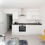 2 Bed City Centre Apartment 1 Min From Bath Abbey