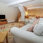 The Cottage At Barrow Mead