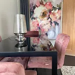 4 Kensington Court By Mia Living One Bedroom Apartment With Parking