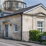 Bath Circle Camden Lodge House