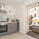 Crescent Mews