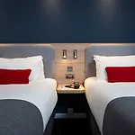 Holiday Inn Express Bath By Ihg