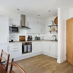 Superior Stays Luxury Apartments - Bath City Centre