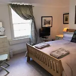 Lauras Townhouse Apartments Lansdown Slope Townhouse