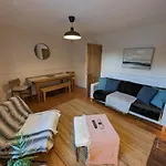 Rush Hill Cottage - With Parking For 2 Cars