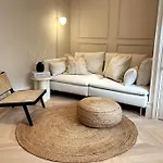 Courtyard Garden, Beautifully Finished Flat - Ba1