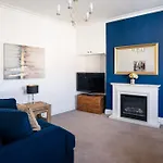 Central Bath Apartment