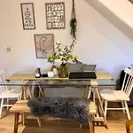 3 York Mews