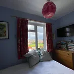 Artist\'S Home With Views Over Bath
