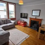 The Henrietta - Central Bath Apartment With Parking