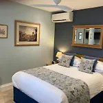 Chestnuts House Boutique B&B