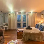 Somerset Lodge, A Secret Hideaway